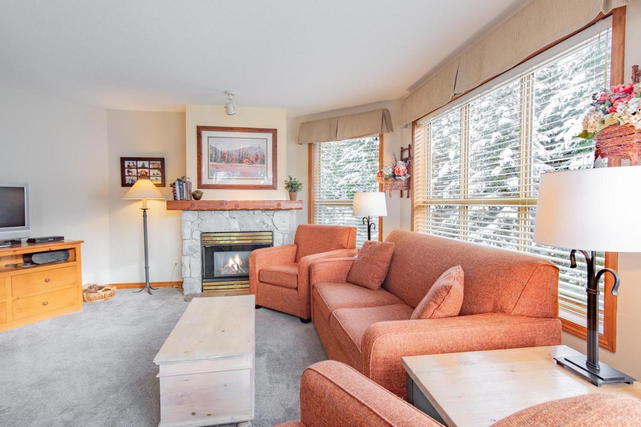 The Best Ski In Ski Out Two Bedroom Condo At Aspens Вістлер Екстер'єр фото